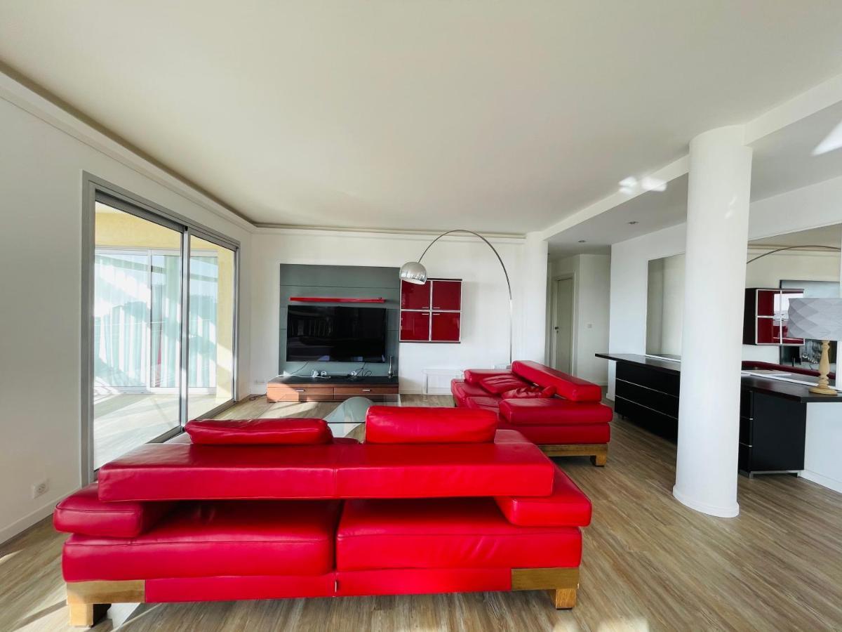 Grand Appartement - Central Beach - Residence De La Rose Сен Максим Екстериор снимка